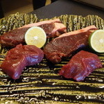 柚木元 - 蝦夷鹿ロースと遠山鹿フィレの食べ比べ