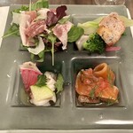 BISTRO POISSON ROUGE - 