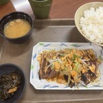 まぐろレストラン - カツオのタタキ定食