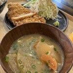 hi-na-ta2072 - 期間限定のついついメニューの豚汁