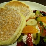 高倉町珈琲 - フルーツのリコッタパンケーキ