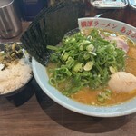 横濱ラーメン あさが家 本店 - 