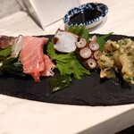 Tスタンドバル おかもとT - 造り5種盛り