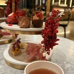 ERUTAN RESTAURANT BAR - 