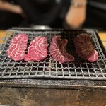 ホルモン焼 婁熊東京 - 