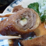 ローマの太陽 - 太陽とんかつ！チーズを薄切肉で巻いて揚げたもの