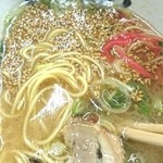 赤のれん＆とん吉 - とん吉の方にごまと紅しょうがを入れてみました～。　fromグリーンロール