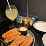 Oyster bar & Bistro Wharf 有楽町 - 