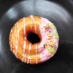 aile - 料理写真:ストロベリードーナツ