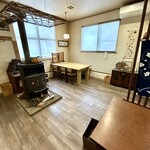 なかや - テーブル席