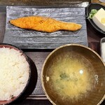 しんぱち食堂 - 料理写真:銀ジャケ定食