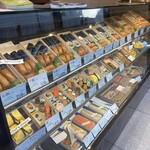 八千穂寿司 - ショーウィンドウに無いが1個¥150-で販売アリ 1/5  