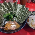 家系総本山 吉村家 - 