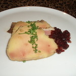 シェ・イノ - 鴨のフォアグラと胸肉の燻製