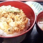 六衛門 - あさりかき揚げ丼800円