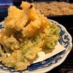 鎌倉 松原庵 - えび、いか、大葉の天ぷら(あられ天)