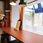 イタリアンと韓国料理 イタコリ パッパーレ - カウンター席もあります