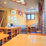 やぶ善 - 店内前方。
