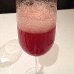 メゾン ポール・ボキューズ - 苺のスパークリングワインカクテル