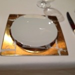 メゾン ポール・ボキューズ - テーブルセッティング