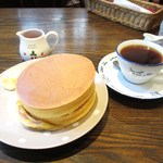スプーンハウス - バターホットケーキ、コーヒー