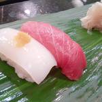 量平寿司 - 中トロ、スミイカ　カラスミをのせて
      
      