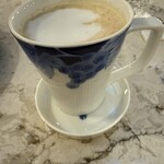 明治安田CAFE 丸の内 - 香蘭社のカップ