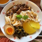 臺灣莊うるふーど - ルーローハンとジーローハンの相盛
