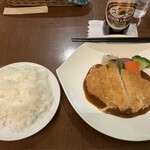 ビストロ シェ リキ - 