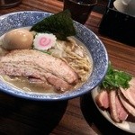 麺や而今 - 煮干しのおじいさま&ミックスチャーシュー&味付け半熟煮玉子(2014/12)