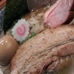 麺や而今 - 煮干しのおじいさま&ミックスチャーシュー&味付け半熟煮玉子(2014/12)