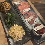 渋谷 和牛焼肉 USHIHACHI 極 - 