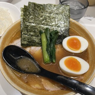 家系ラーメン 革新家 TOKYO_0