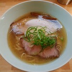 地球の中華そば - 料理写真:中華そば塩（平打ち麺）