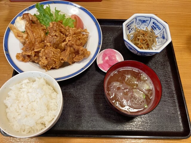 前田中 &ndash; 陸前赤崎（食堂）| 岩手・大船渡で味わう海鮮定食と家庭の味