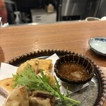 神楽坂 ほたる燈 - 粗挽き肉で蓮根挟み揚げ