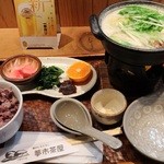 夢市茶屋 - 飛鳥鍋御膳(古代米) 1080円。