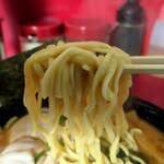 横浜ラーメン 相馬家 - 麺リフト