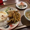 2階のタイ料理屋 コップン天満