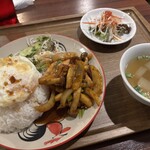 2階のタイ料理屋 コップン天満 - 