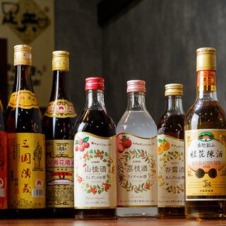中国の果実酒をはじめとした充実のドリンク。新たな発見をぜひ