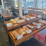 ブゥランジェリィ・アペ - 店内