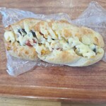 ブゥランジェリィ・アペ - 料理写真:ゴロゴロ野菜とチキンケバブサンド