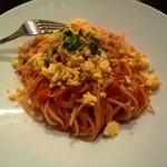 TEKE - ランチ700円のパスタはトマトベースだがミモザ風