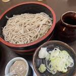 そば処ふるさとの草笛 - くるみ蕎麦！　1350円。