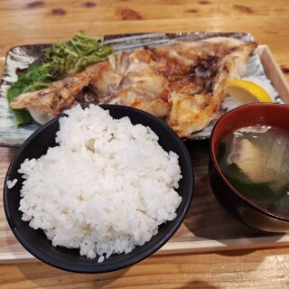 タカマル鮮魚店_1