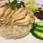 プロォーイ タイ料理 - カオマンガイ