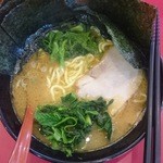 ラーメン 杉田家 - ラーメン並＋青菜・のり増し