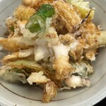 名物げそ天丼と自家製うどん お多福 - 