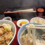 名物げそ天丼と自家製うどん お多福 - コシのあるうどん